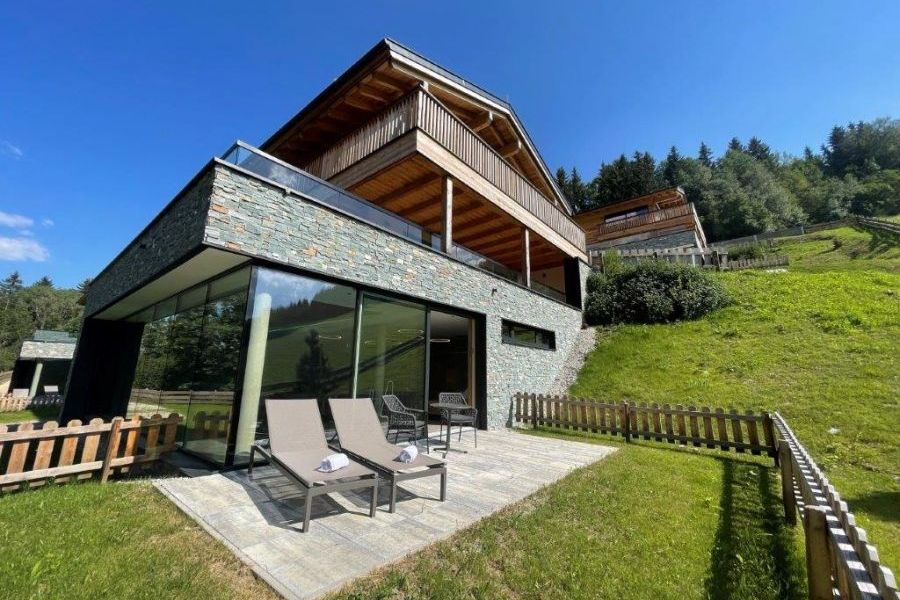 Terrasse mit Liegen