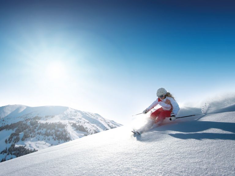 Schnee und Sonne im Winterurlaub in Schladming